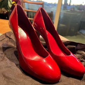 Cole Haan - Nike Air- Red patent pump size 7b